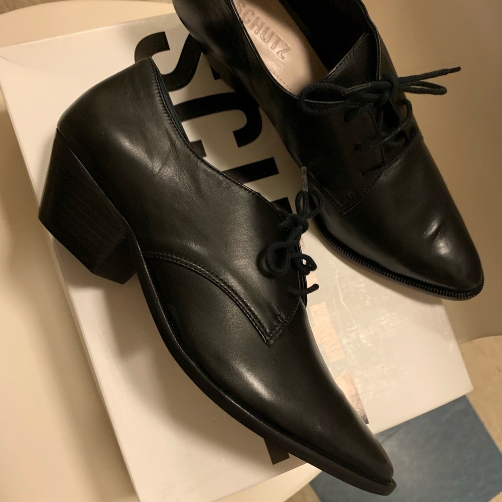 Schutz leather shoe! Brand New